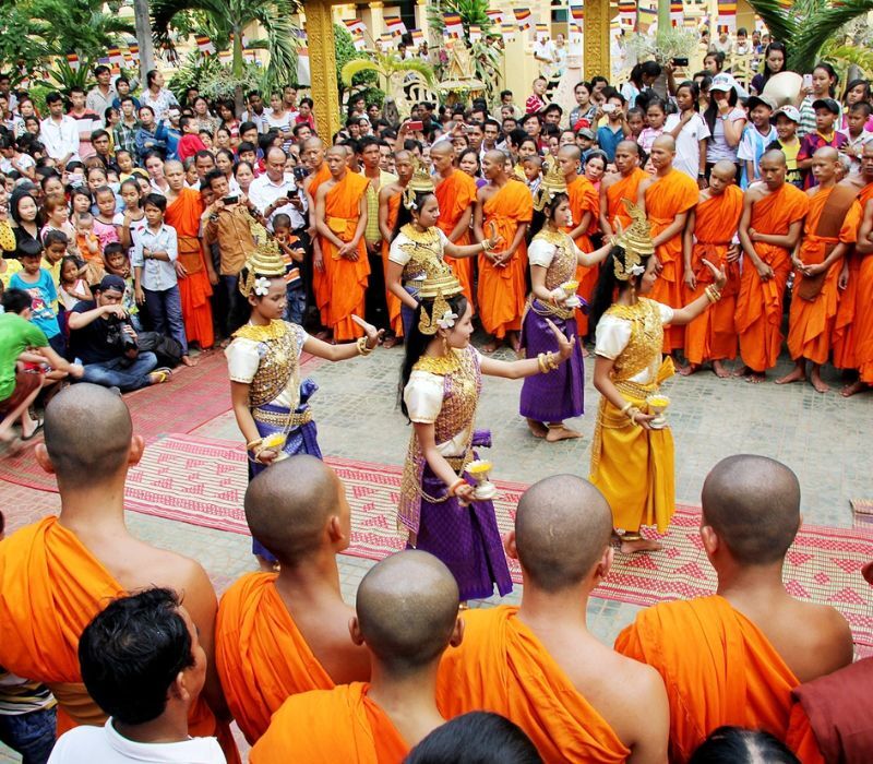 Embrace the vibrant energy of Kampong Cham’s cultural heritage